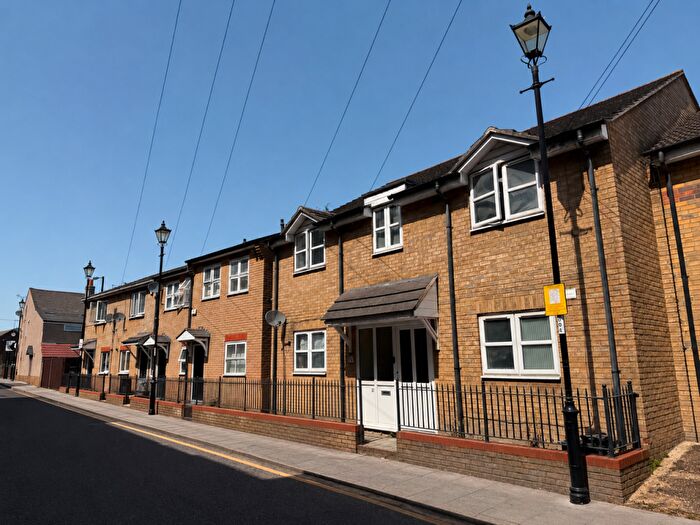 Flat To Rent In Tamworth Place, Croydon, CR0