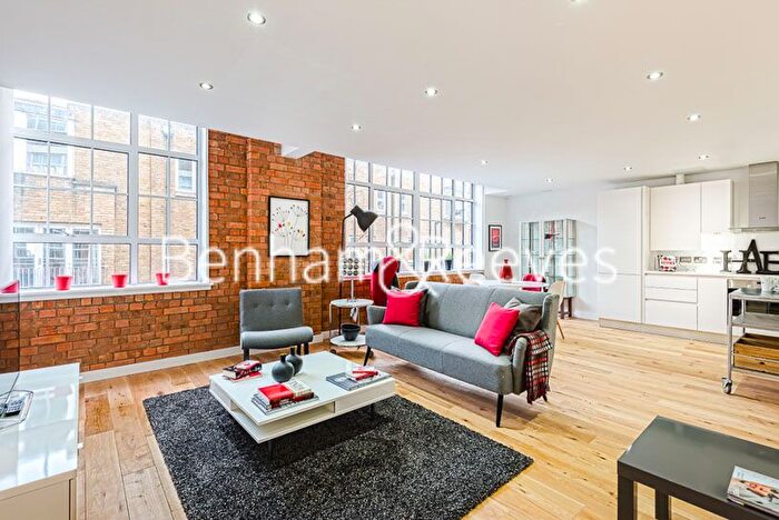 2 Bedroom Flat To Rent In Princelet Street, Spitalfields, E1