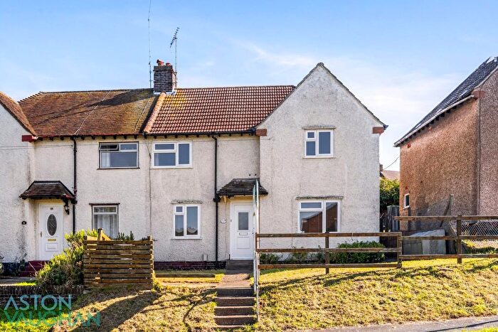 5 Bedroom Semi-Detached House To Rent In Hillside, Brighton, BN2