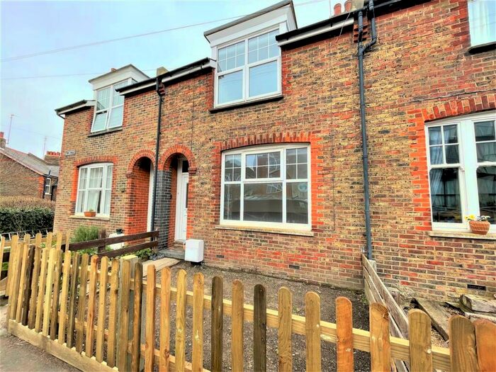 3 Bedroom Terraced House To Rent In Fort Road, Newhaven, BN9