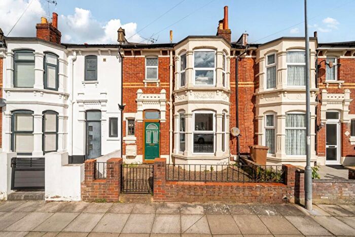 3 Bedroom Terraced House For Sale In Ophir Road, Portsmouth, PO2