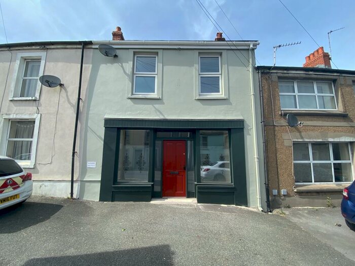 3 Bedroom House To Rent In Lammas St, Carmarthen, SA31
