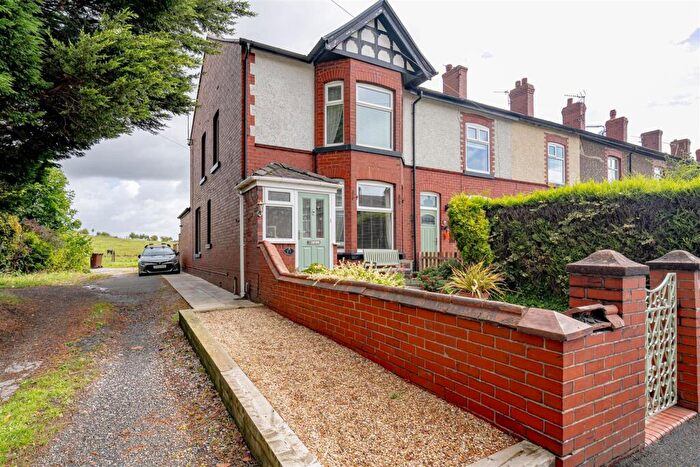 3 Bedroom End Of Terrace House For Sale In Schofield Lane, Atherton, Manchester, M46