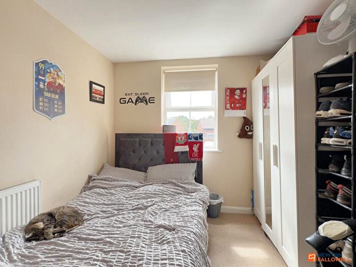 3 Bedroom Terraced House For Sale In Ashby Road, Coalville, LE67