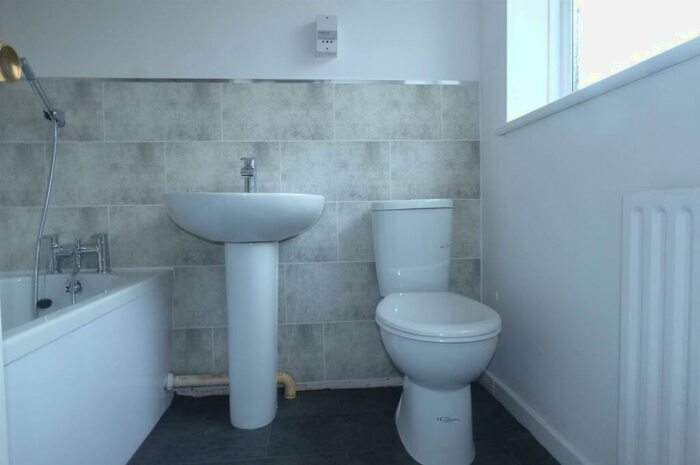 2 Bedroom Flat To Rent In Victoria Terrace, Bedlington, NE22