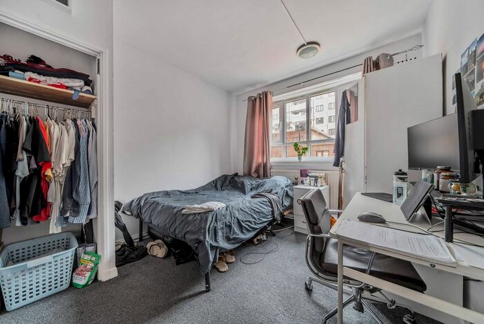 3 Bedroom Flat To Rent In Green Lanes, Finsbury Park, London, N4