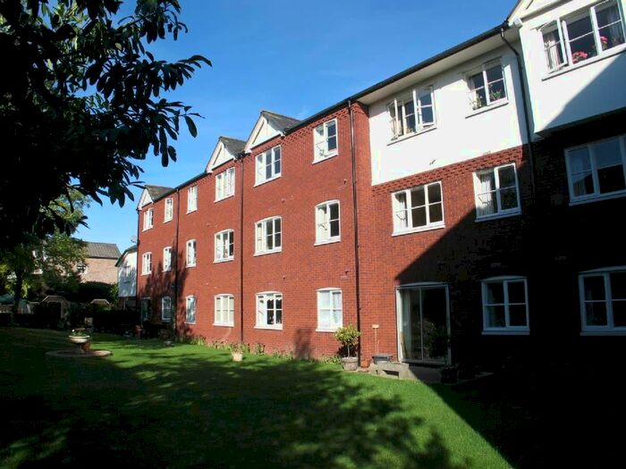 1 Bedroom Flat For Sale In Townsend Court, Leominster, Herefordshire, HR6