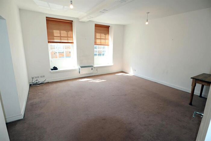 2 Bedroom Apartment To Rent In High Street East, Uppingham, Rutland, LE15