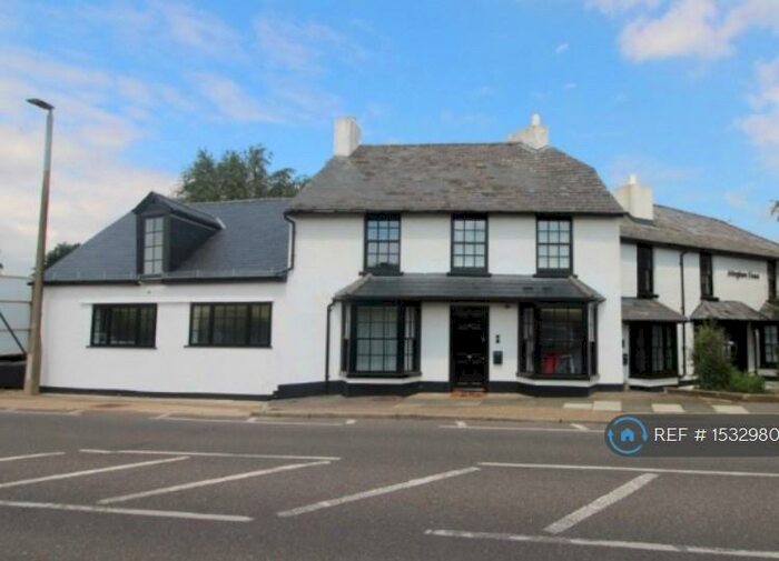 2 Bedroom Flat To Rent In St. Albans Road South Mimms, South Mimms, Potters Bar, EN6