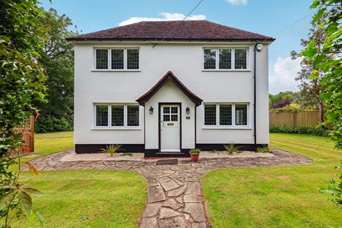 4 Bedroom Detached House For Sale In Goring Heath, Reading, RG8