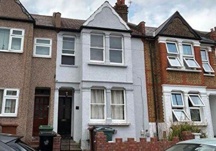 5 Bedroom Terraced House For Sale In Selwyn Avenue, Waltham Forest, London, E4