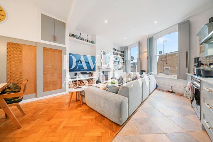 3 Bedroom Flat To Rent In Mountgrove Road, London, N5