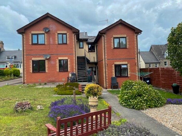 2 Bedroom Flat To Rent In Boxbush Road, Coleford, GL16