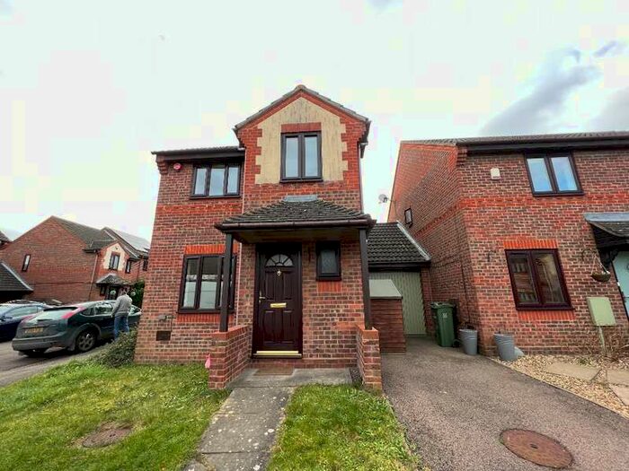 3 Bedroom Detached House To Rent In Sweetlands Corner Kents Hill, Milton Keynes, MK7