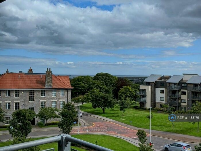 2 Bedroom Flat To Rent In Tailor Place, Aberdeen, AB24