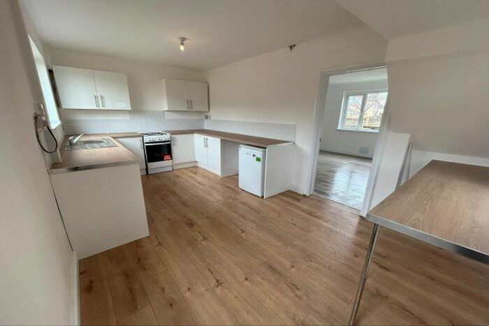 3 Bedroom Property To Rent In Mercia Road, Cardiff, CF24