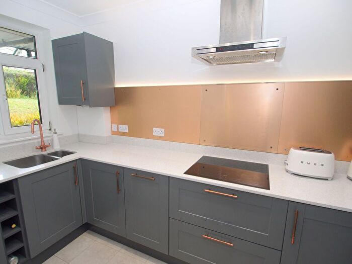 2 Bedroom Property For Sale In Knotts Place, Sevenoaks, TN13
