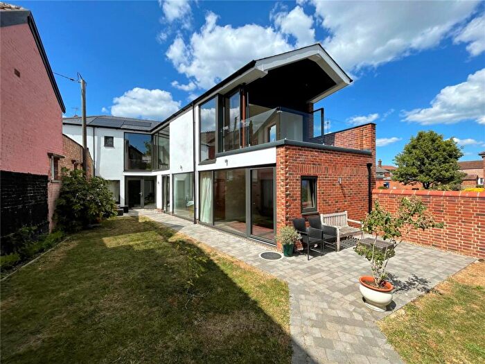 4 Bedroom Detached House For Sale In Thoroughfare, Woodbridge, Suffolk, IP12
