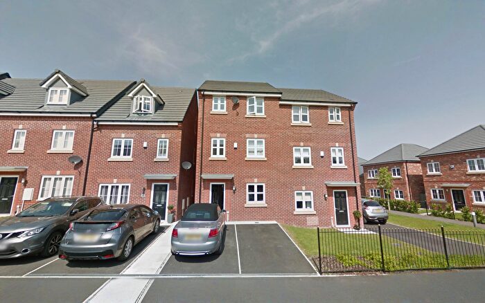 4 Bedroom Semi-Detached House For Sale In Gauntley Gardens, Wigan, WN5