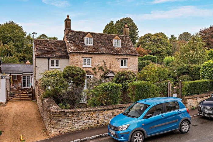 5 Bedroom Detached House For Sale In North Cerney, Cirencester, Gloucestershire, GL7