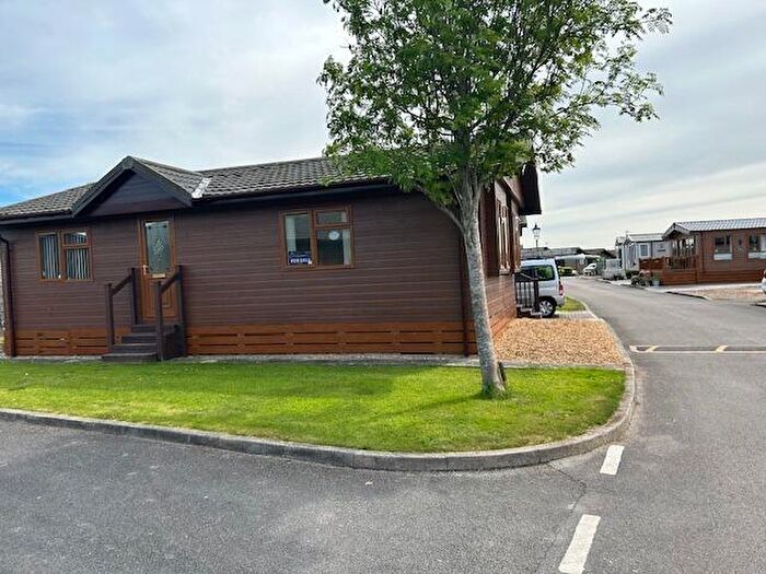 2 Bedroom Park Home For Sale In Willowgrove Leisure Park, FY6