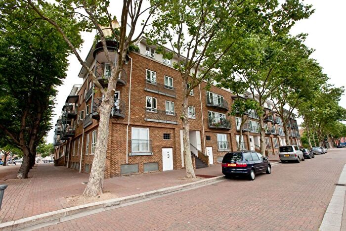 2 Bedroom Apartment To Rent In Rope Street, Surrey Quays, SE16
