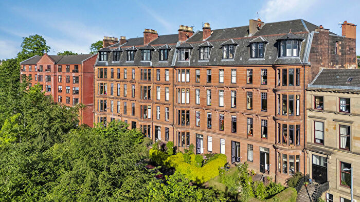 3 Bedroom Flat For Sale In Garrioch Road, North Kelvinside, G20