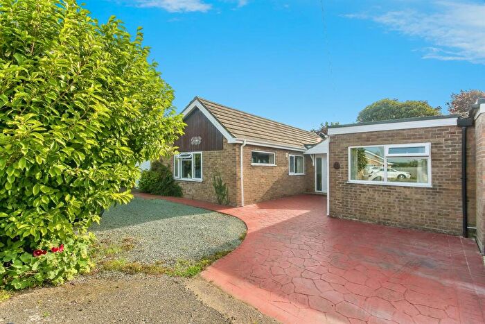 3 Bedroom Detached Bungalow For Sale In School Road, Tilney St. Lawrence, King'S Lynn, PE34