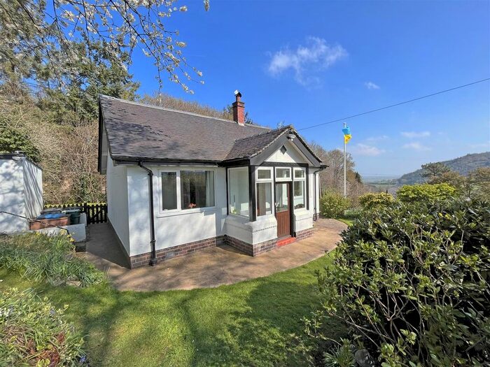 3 Bedroom Detached Bungalow For Sale In Y Nentydd, Abergele, Conwy, LL22