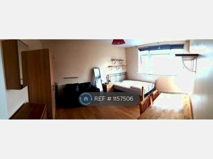 3 Bedroom Flat To Rent In Landmann House, SE16