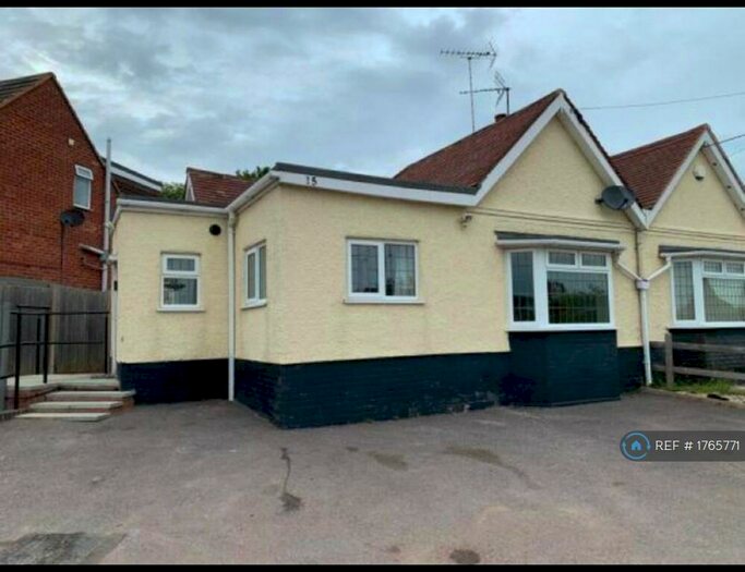 2 Bedroom Bungalow To Rent In Oatlands Road, Shinfield, Reading, RG2