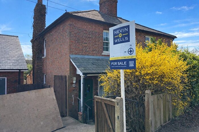 2 Bedroom Semi Detached House For Sale In Spring Rise, Egham, Surrey, TW20
