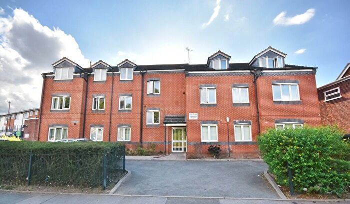 1 Bedroom Flat For Sale In Groveland Court, Ringwood Highway, Potters Green, Coventry, CV2