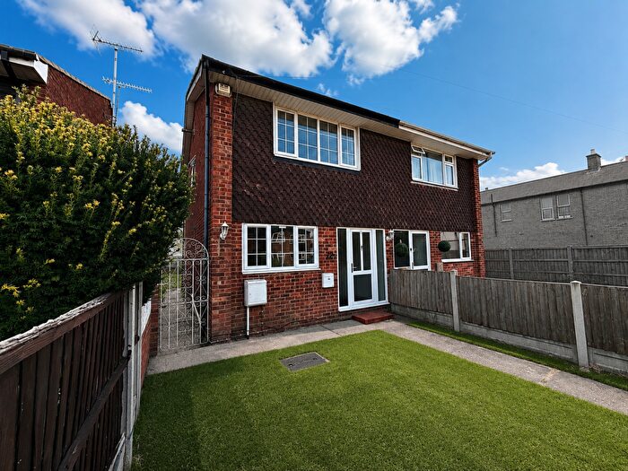3 Bedroom Semi-Detached House For Sale In East Street, Southend-on-Sea, Essex, SS2