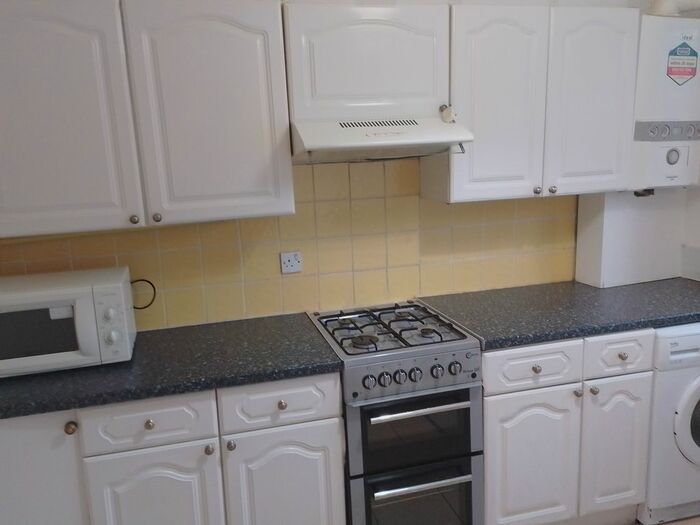 4 Bedroom Flat To Rent In Evelyn Walk, London, N1