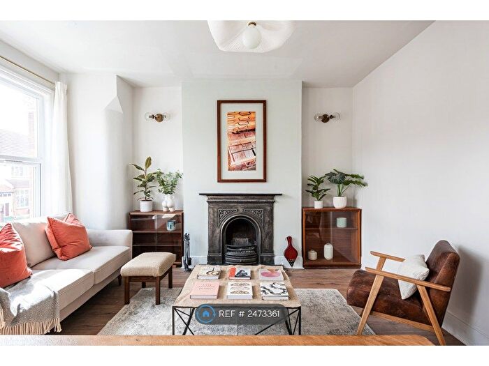 1 Bedroom Flat To Rent In Lordsmead Road, London, N17