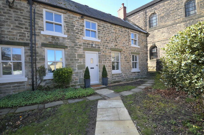 3 Bedroom Cottage To Rent In Market Place, Crich, Matlock, DE4