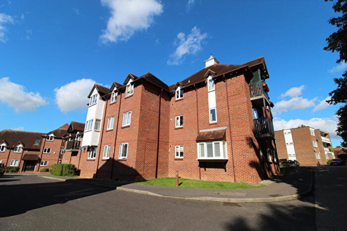 2 Bedroom Apartment To Rent In South Court, Summerfields, CM4