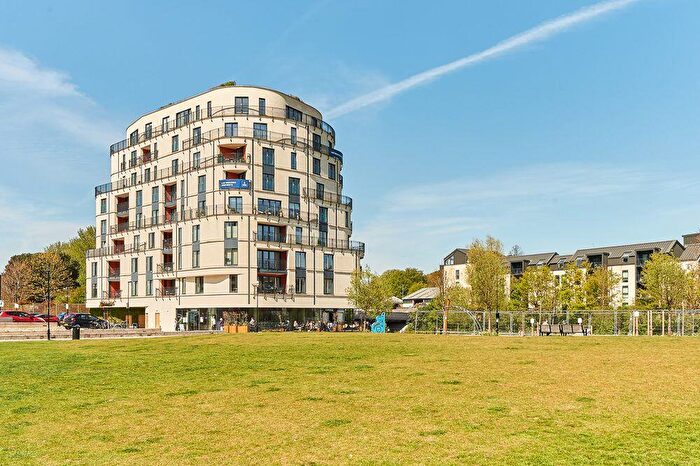 2 Bedroom Apartment To Rent In Sovereign Point, Midland Road, Bath, BA2