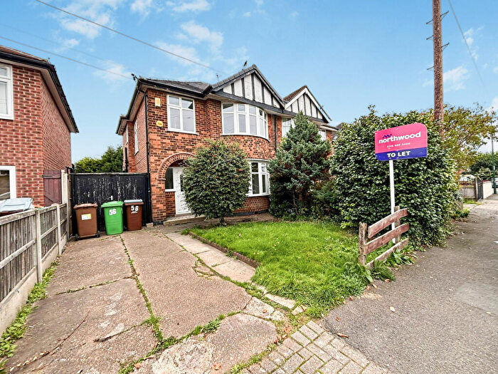 3 Bedroom Semi-Detached House To Rent In Hollinwell Avenue, Wollaton, Nottingham, NG8