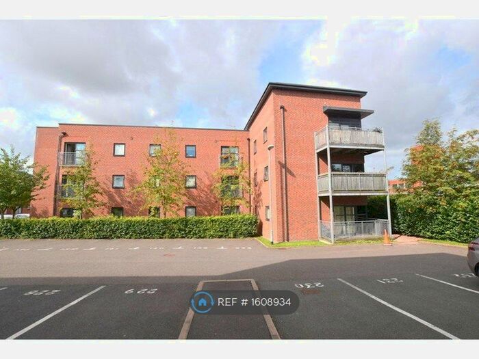 2 Bedroom Flat To Rent In Hartley Court, Stoke-On-Trent, ST4