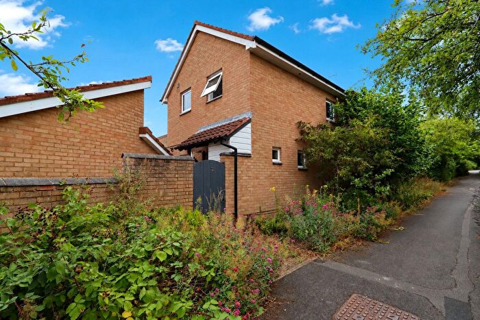 4 Bedroom Detached House For Sale In Cropwell Bishop, Emerson Valley, Milton Keynes, Buckinghamshire, MK4