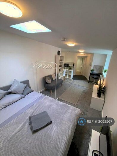 Studio To Rent In Studio, Stafford, ST16