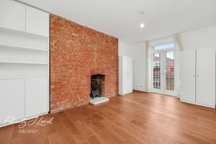 2 Bedroom Flat For Sale In Tudor Grove, London, E9
