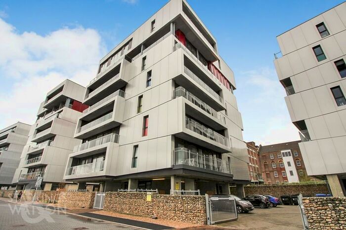 2 Bedroom Maisonette To Rent In Robinson Bank, Geoffrey Watling Way, Norwich, NR1