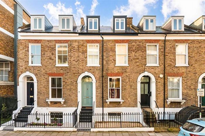 4 Bedroom Property For Sale In Sidney Road, Stockwell, SW9