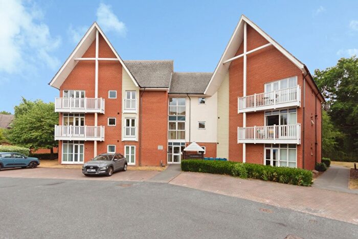 2 Bedroom Flat For Sale In Woodshires Road, Solihull, West Midlands, B92