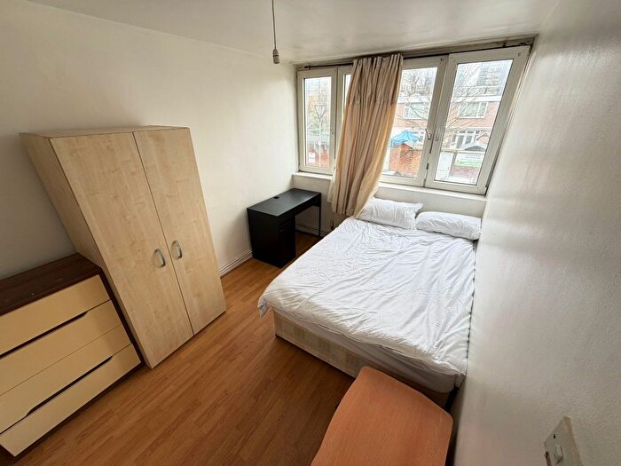 1 Bedroom Maisonette To Rent In Augusta Street, London, E14