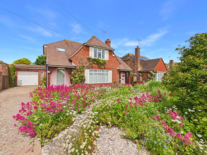 3 Bedroom Detached House For Sale In Alinora Crescent, Goring-by-Sea, Worthing, BN12
