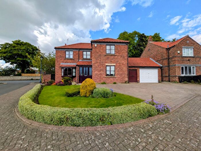 4 Bedroom Detached House For Sale In Dunelm Court, Sedgefield, TS21